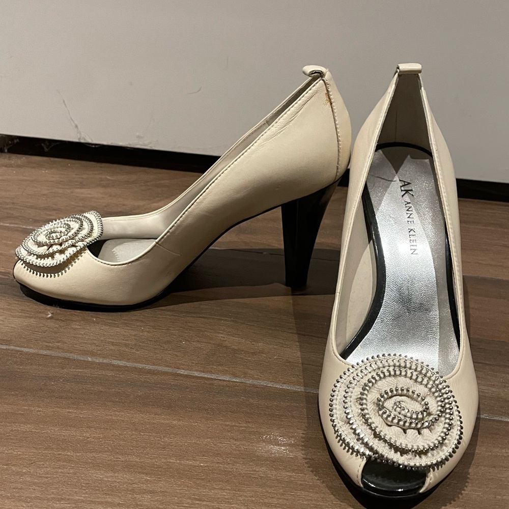 NWOT Anne Klein Open Toe Leather Heels with Embellished Toe
